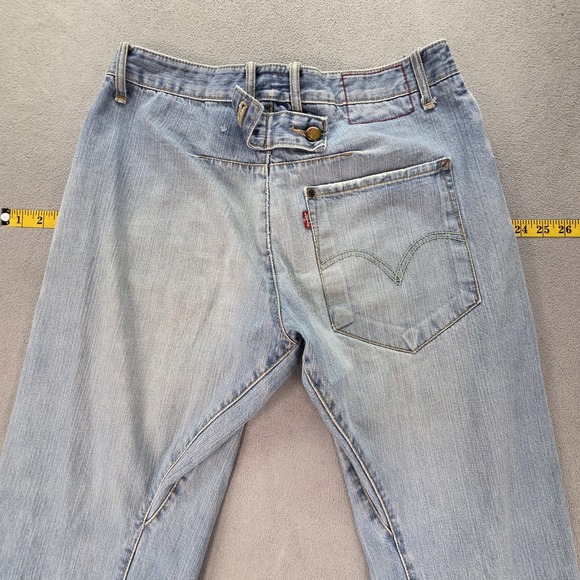 VTG Levis Engineered Jeans Mens Blue Light Wash Twisted Buckle Back Fits 30x31